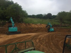 Terrassement pour multichapelle – Laser pour équerrage